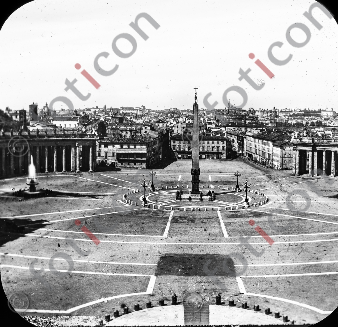 Der Petersplatz | The St. Peter&#039;s Square - Foto foticon-simon-147-008-sw.jpg | foticon.de - Bilddatenbank für Motive aus Geschichte und Kultur